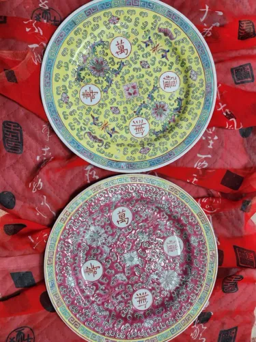 Pratos porcelana chinesa pintados  a mão 