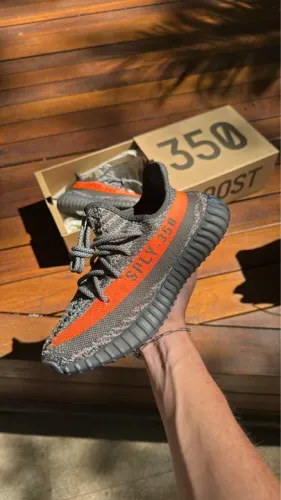 Tênis Adidas Yeezy Boost 350 V2 Carbon Beluga/ 35BR