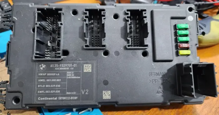 Módulo BMW Vidro Elétrico e Trava de Portas Continental 6135932970101