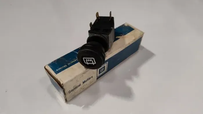 Interruptor Desembaçador Traseiro Opala Caravan 79/80 Gm