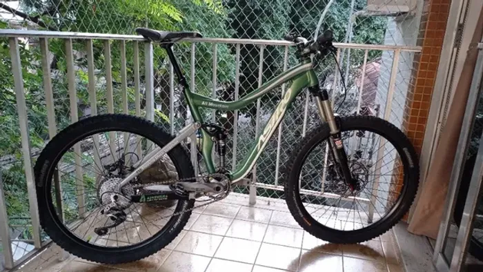 Bicicleta Astro All Mountain Enduro Full Suspension
