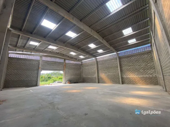 Galpão com 360 m² em Paulista - PE