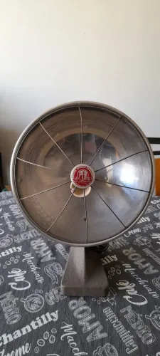 Aquecedor Antigo PEB - Peça de Colecionador