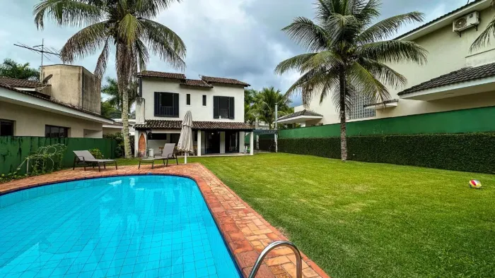 Casa À Venda No Condomínio Pernambuco 1 Em Guarujá