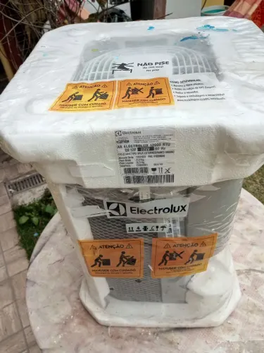 Condensadora Electrolux 12mil BTUs , 220volts 