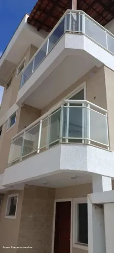 Triplex para Venda em Rio das Ostras, Recreio, 3 dormitórios, 1 suíte, 2 banheiros, 1 vaga