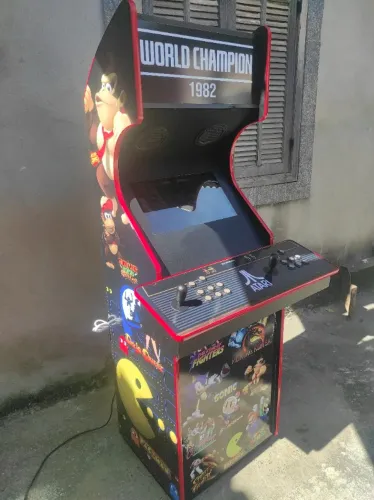 Fliperama Nostalgia em Cada Botão