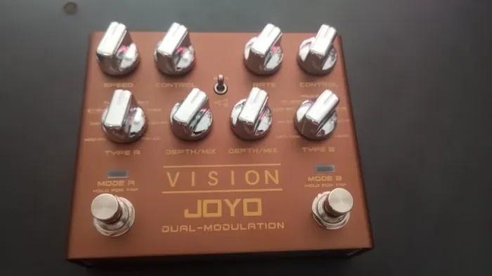Pedal de efeito Joyo Revolution Vision R-09 marrom