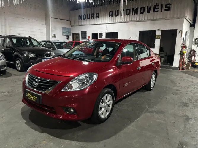 Versa 1.6 Sv manual com 88 mil km