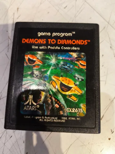 Cartucho de Atari  2600 DEMONS TO DIAMONDS   tenho outros 