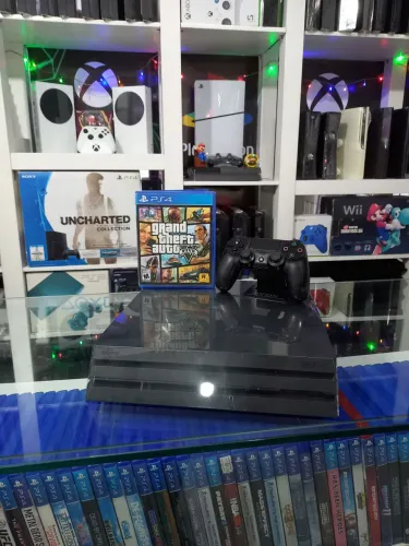 Ps4 pro aceito games