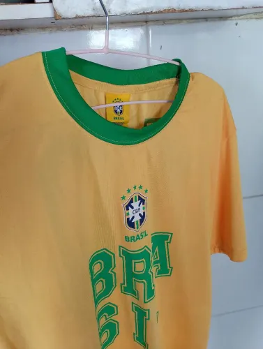 Camiseta Brasil Amarela