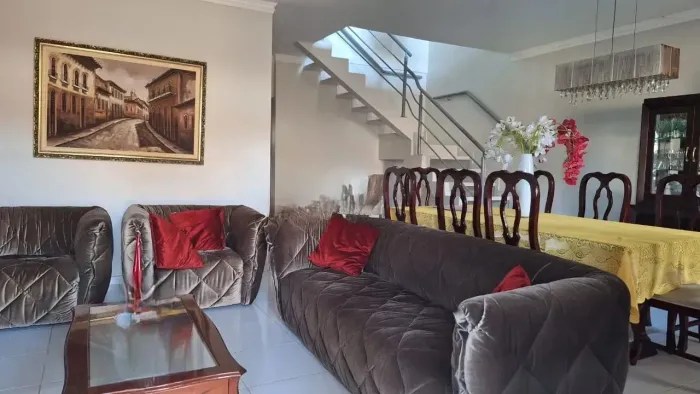 VENDO Casa Duplex Residencial Araras Cohama