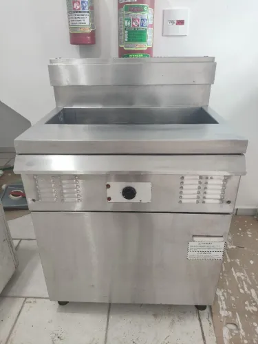 FRITADEIRA A GÁS INDUSTRIAL TEDESCO 5 CESTOS