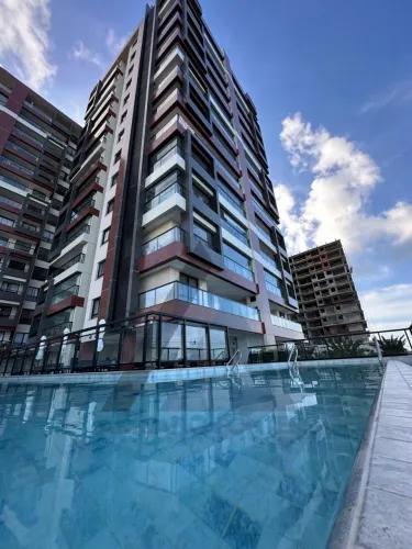 Apartamento Na Praia dos Milionários ( avenida principal)