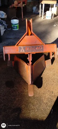 Arado Subsolador ,1 Linha