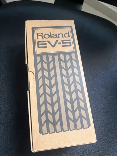 Boss  EV-5  pedal de expressão 