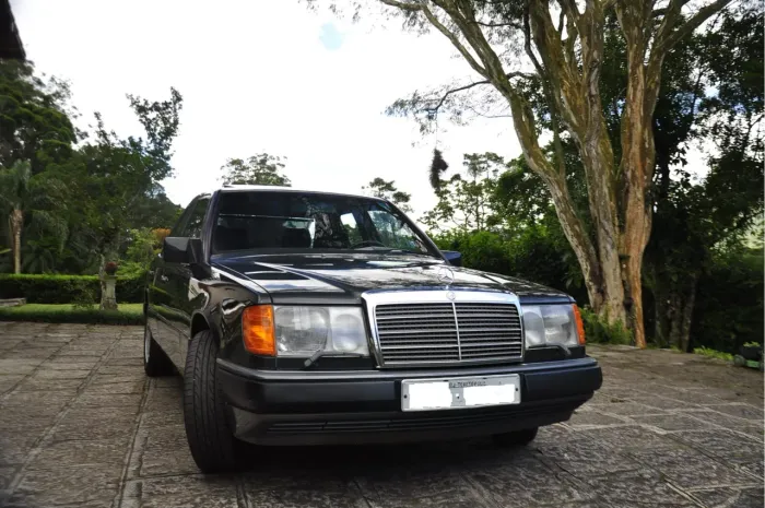 Mercedes-Benz 230-E 2.3 1990
