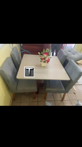 Mesa de jantar 4 cadeiras em promoção novas!!