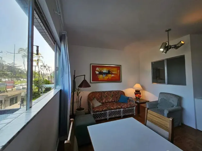 Apartamento Frente Mar com 2 quartos para alugar no Embaré em Santos