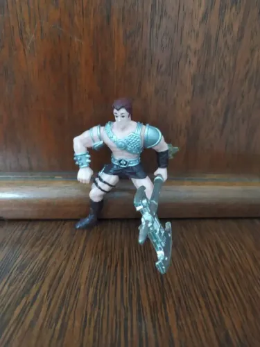 Boneco Chap Mei Guerreiro Com Machado