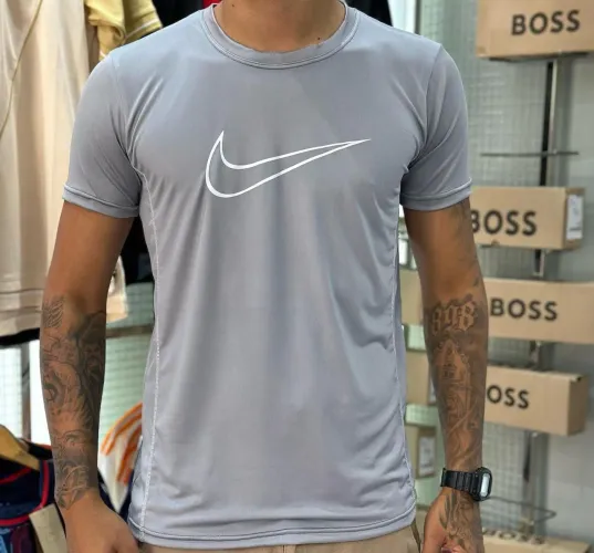 Camisa Dry Fit de COMPRESSÃO 