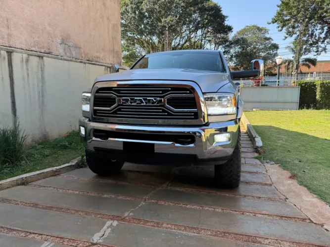 Dodge Ram 2500 Laie 6.7 TDI CD 4X4 Dies 2012