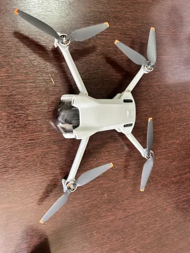 DJI MINI 3 COMBO FLY MORE CONTROLE COM TELA RC (Só VENDA)