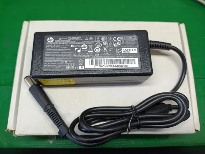 Carregador de Notebook 