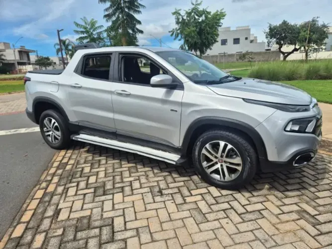 Fiat Toro Freedom 2.0 16V 4X2 TB Diesel Mec. 2017