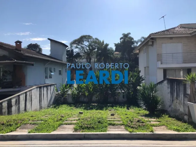 TERRENO EM CONDOMÍNIO - CONDOMÍNIO ARUJAZINHO 4 - SP