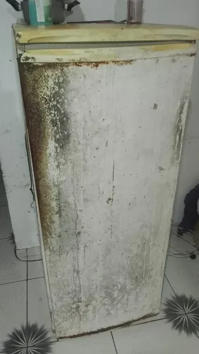 Geladeira se pintar e limpa fica zero