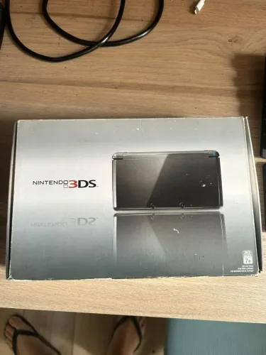 NINTENDO 3DS COSMO BLACK - DESBLOQUEADO - SD 64GB - COM CAIXA, MANUAL E CANETA ORIGINAL