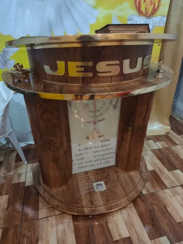 Vende se Púlpito grande