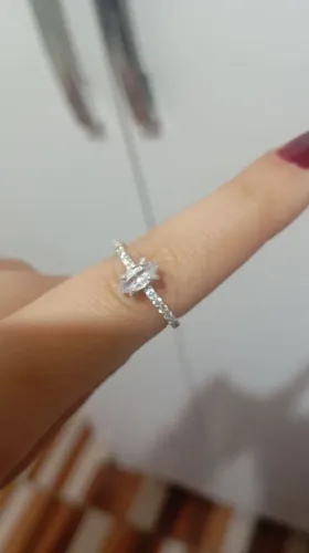 Anel de Prata 925 com Zircônias (Tamanho 16)
