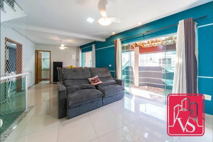 Sobrado com 3 dormitórios para alugar, 268 m² por R$ 4.851,00/mês - Vila Linda - Santo And