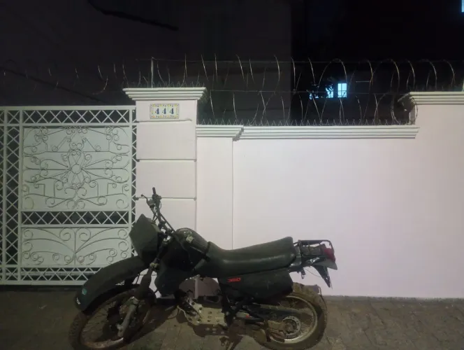 XLX 350R 88 possui motor desmontado e débitos