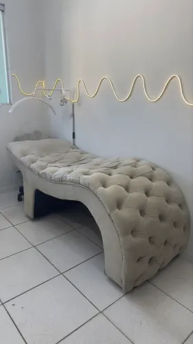 Maca luxo estofada + mocho