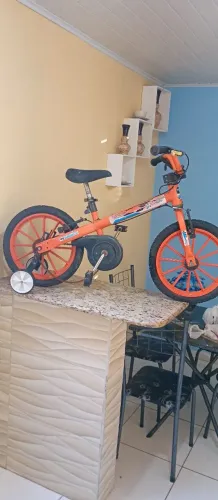 Vendo precisando de reparos 60. *14