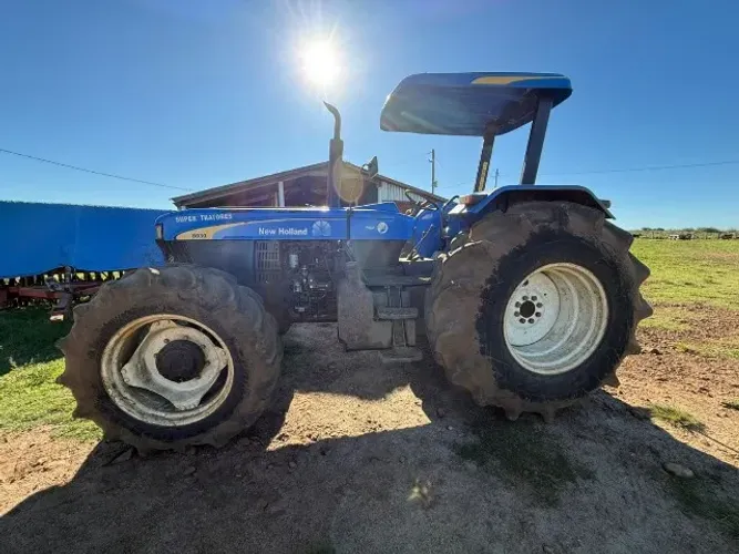 Trator New Holland 7630