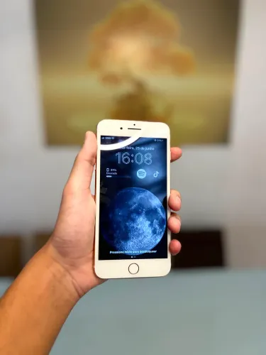 iphone 8 plus Gold