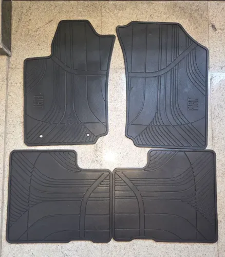 R$300. Desapego tapete original Fiat Argo original emborrachado.