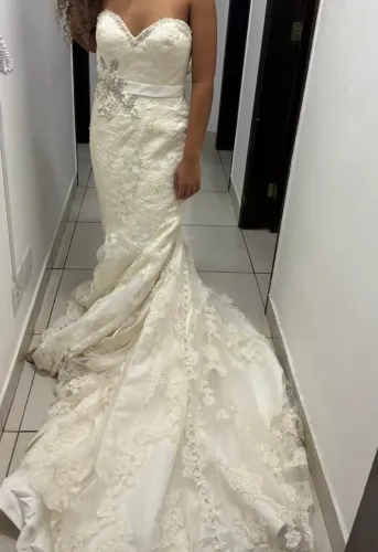 Vestido de noiva usando uma Unica vez