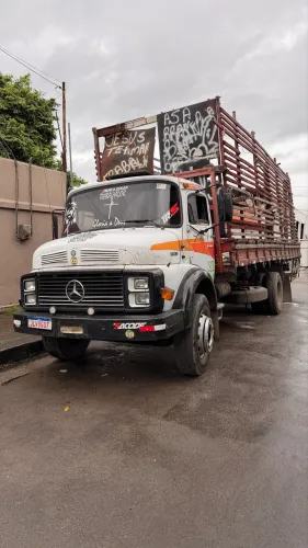 Caminhão modelo 1113