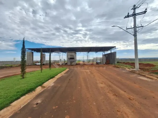 Terreno á venda Condomínio Fazenda Pinheirinho - Rio das Pedras - SP