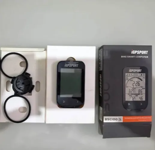 GPS iGPSPORT BSC100S - Na caixa, com plásticos