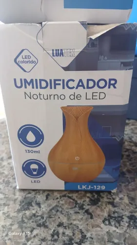 Umidificador com luz refletida, lindo!