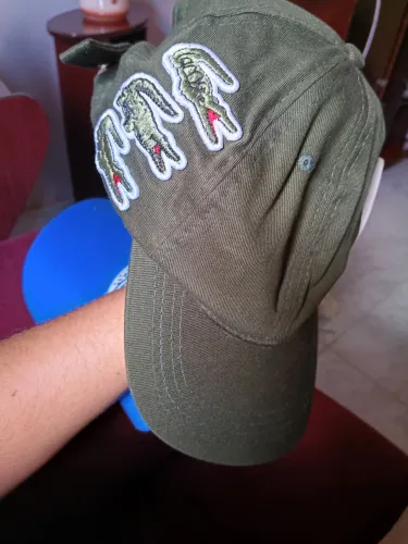 Boné Lacoste peruano edição especial fivela 
