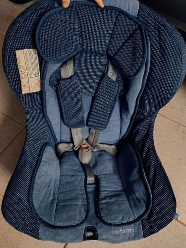 Cadeirinha infantil de 1 a 4 anos