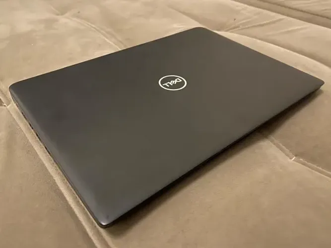 Ultrabook Dell i7 Latitude 8a Geração c/ 8Gb de Ram, SSD de 240Gb e Bateria Nova